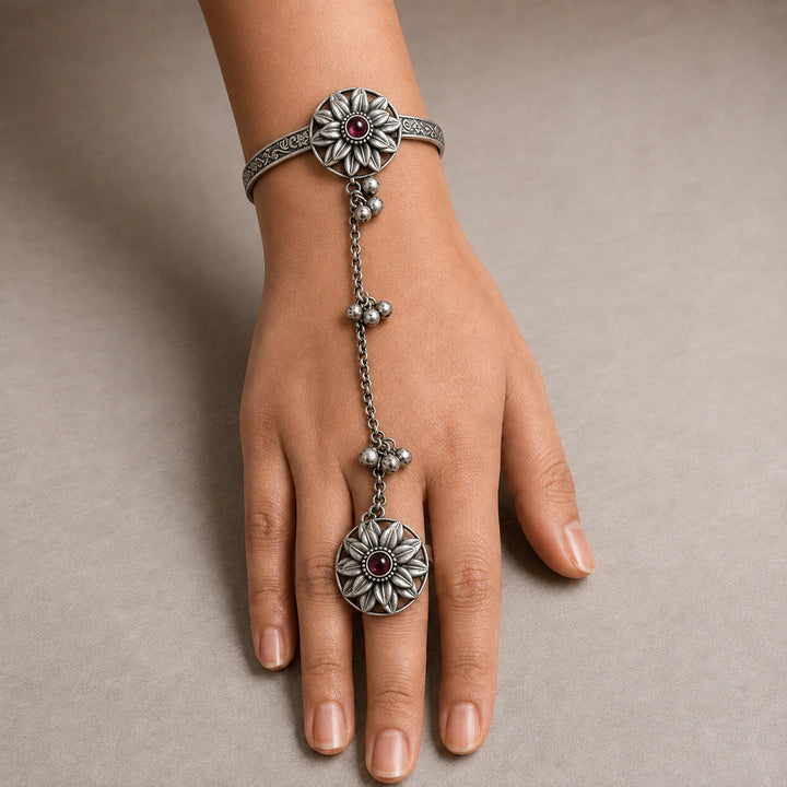 German Silver Antique Silver Floral Hathphool Hand Chain