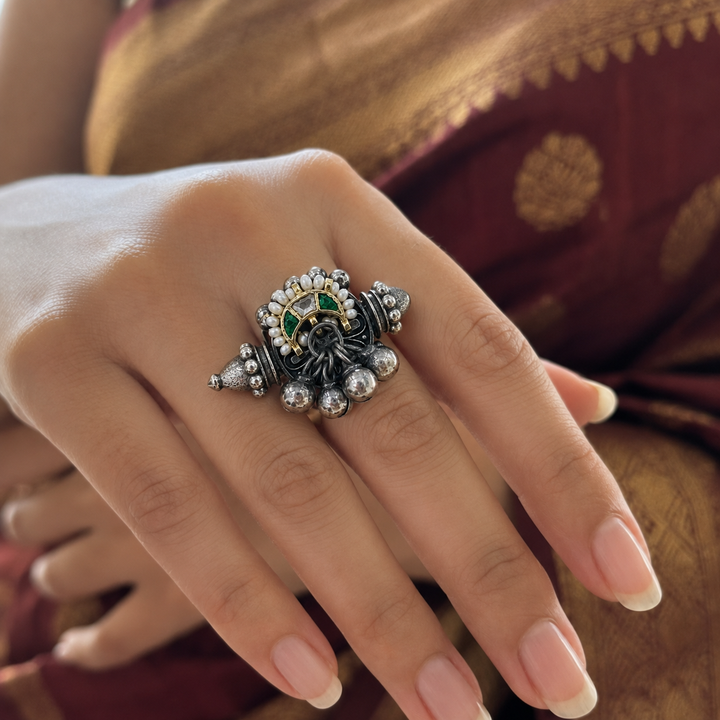 Antique Silver Pearl-Style Green Bell Fringe Statement Ring