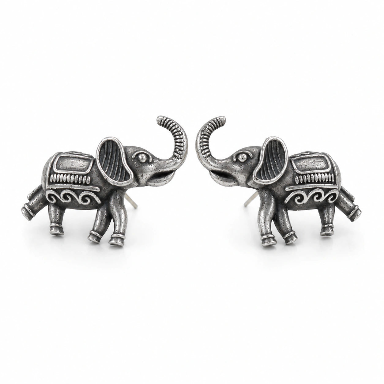 Size guide showing the proportions of German silver elephant stud earrings