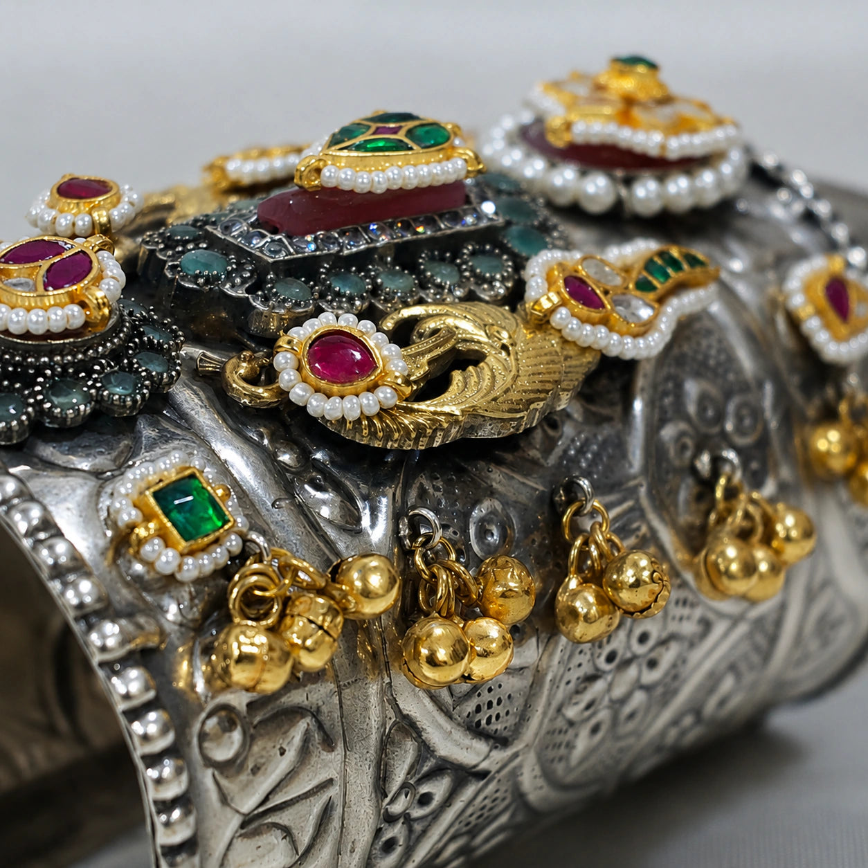 Side view of the German silver Kundan bird-motif handwork kada
