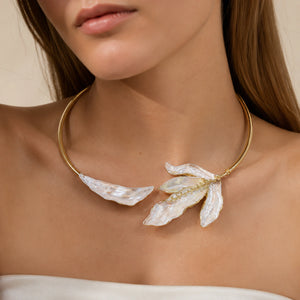 Gold-tone blush petal floral collar Turkish Hasali