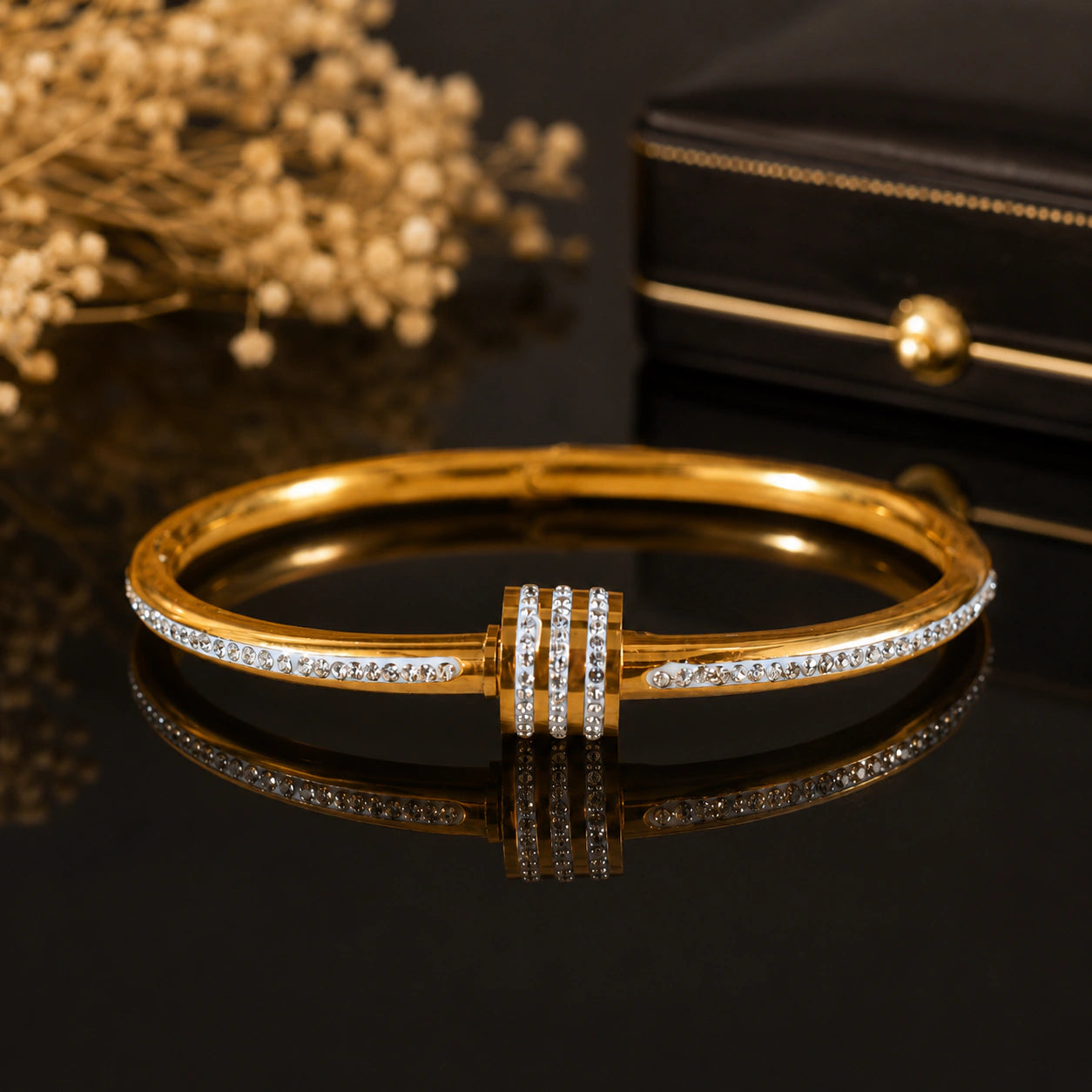 Alternate detail view of the crystal teardrop layered kada