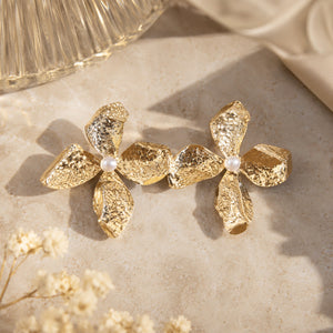 Alternate product view of gold hammered floral pearl earrings