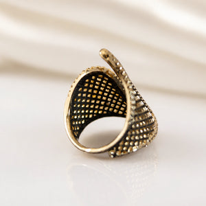 Alternate product view of the gold lattice wing ring