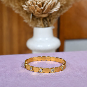 Side view of the gold mixed-cut crystal link bracelet
