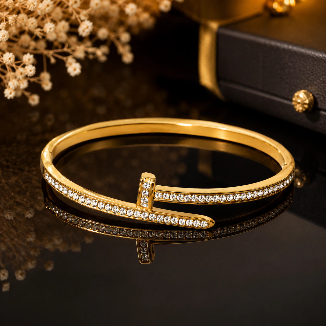 Alternate detail view of the nail-wrap crystal kada