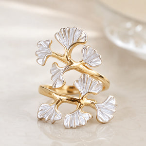 Top view of the gold ginkgo leaf wrap ring