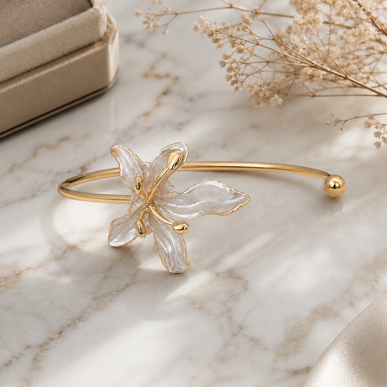 Alternate detail view of the pearly lily open kada