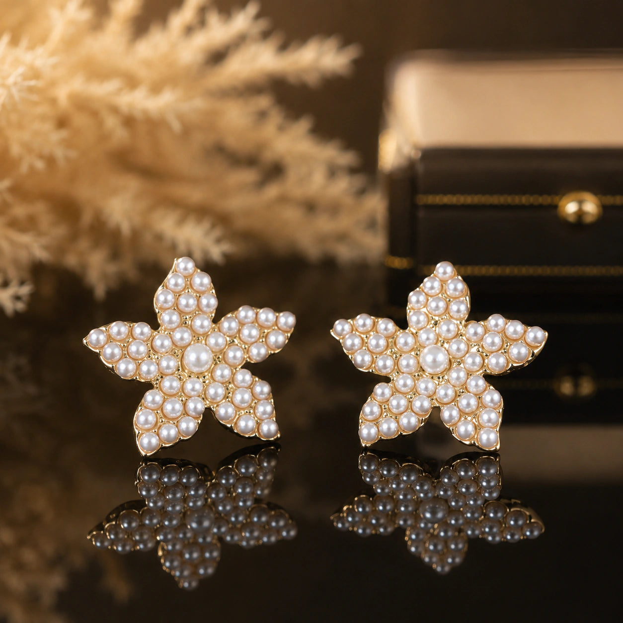 Pearl gold starfish pearl-style stud earrings
