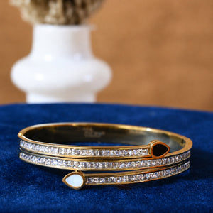 Alternate detail view of the teardrop crystal layered kada