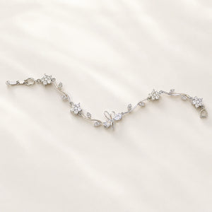 Top view of the gold tulip-vine crystal bracelet