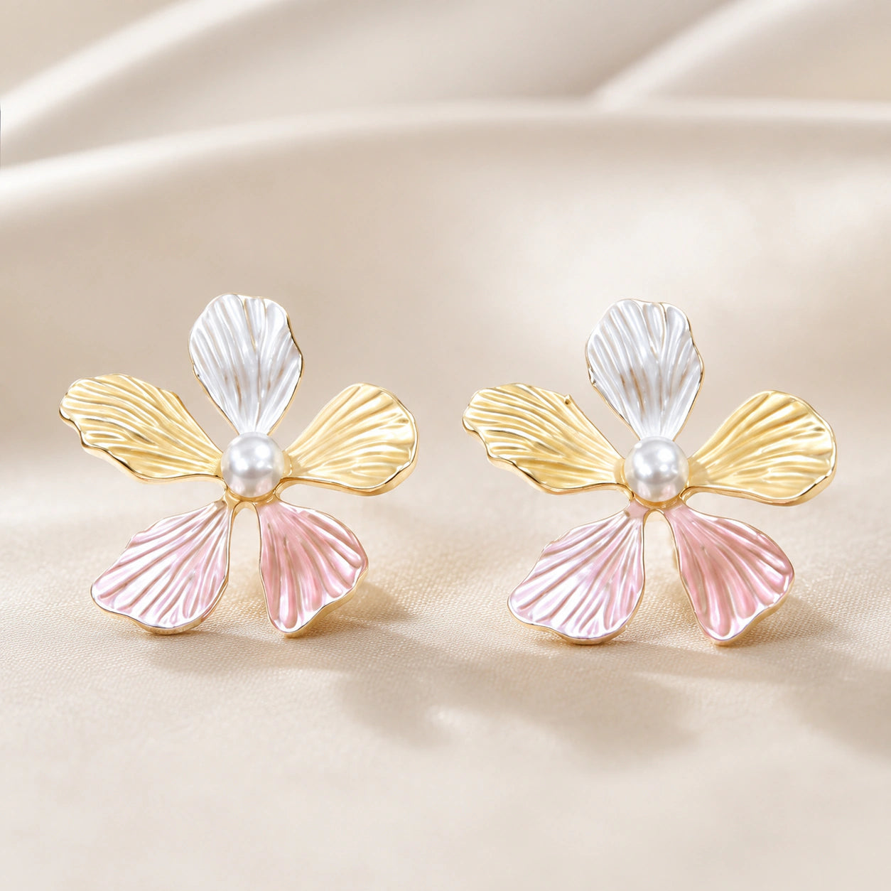 Close-up of pink multicolour flowers and pearl-style detailing