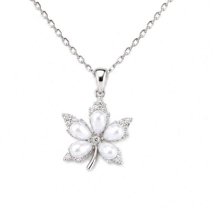 Korean-style silver pearl-style floral pendant necklace