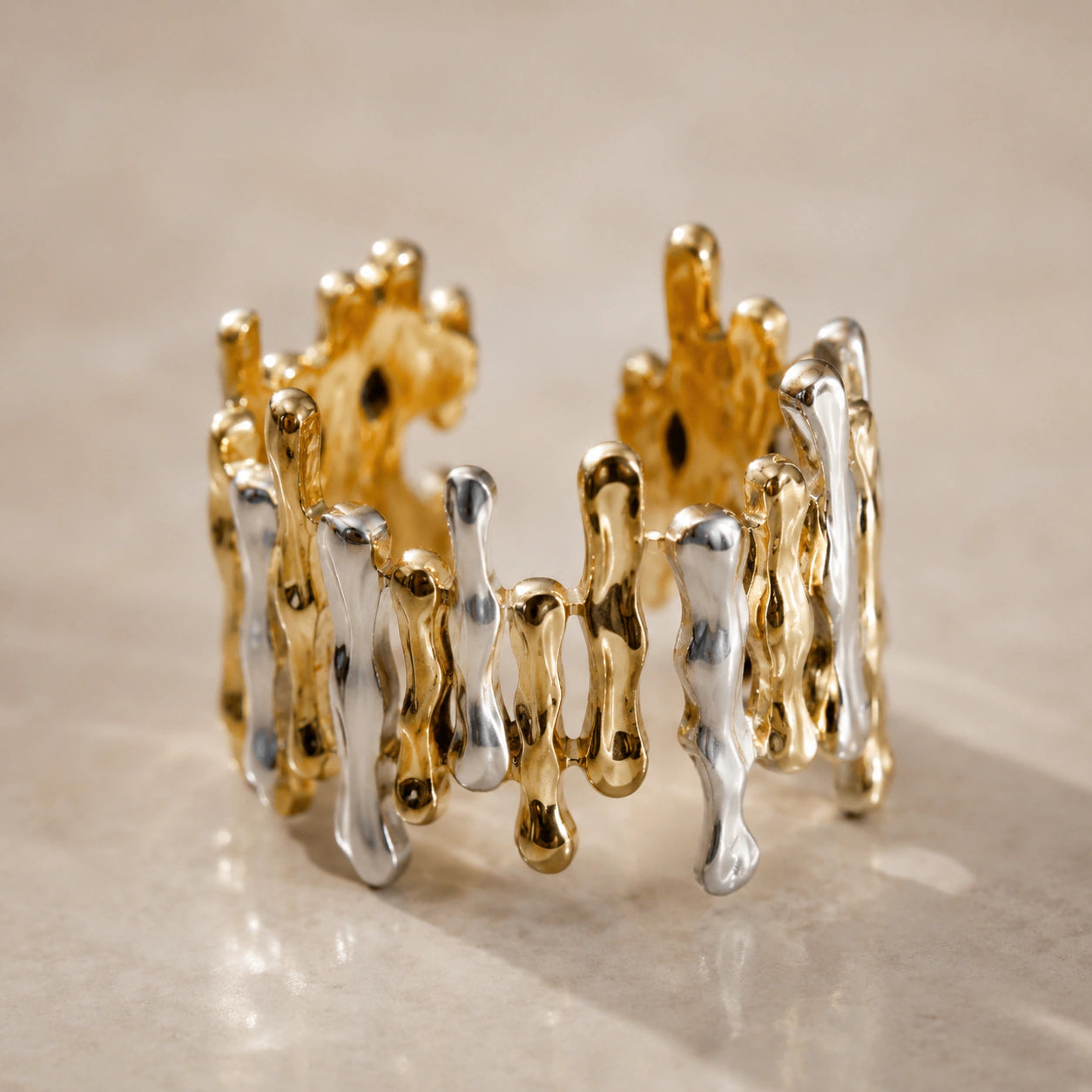 Alternate product view of the two-tone molten drip ring